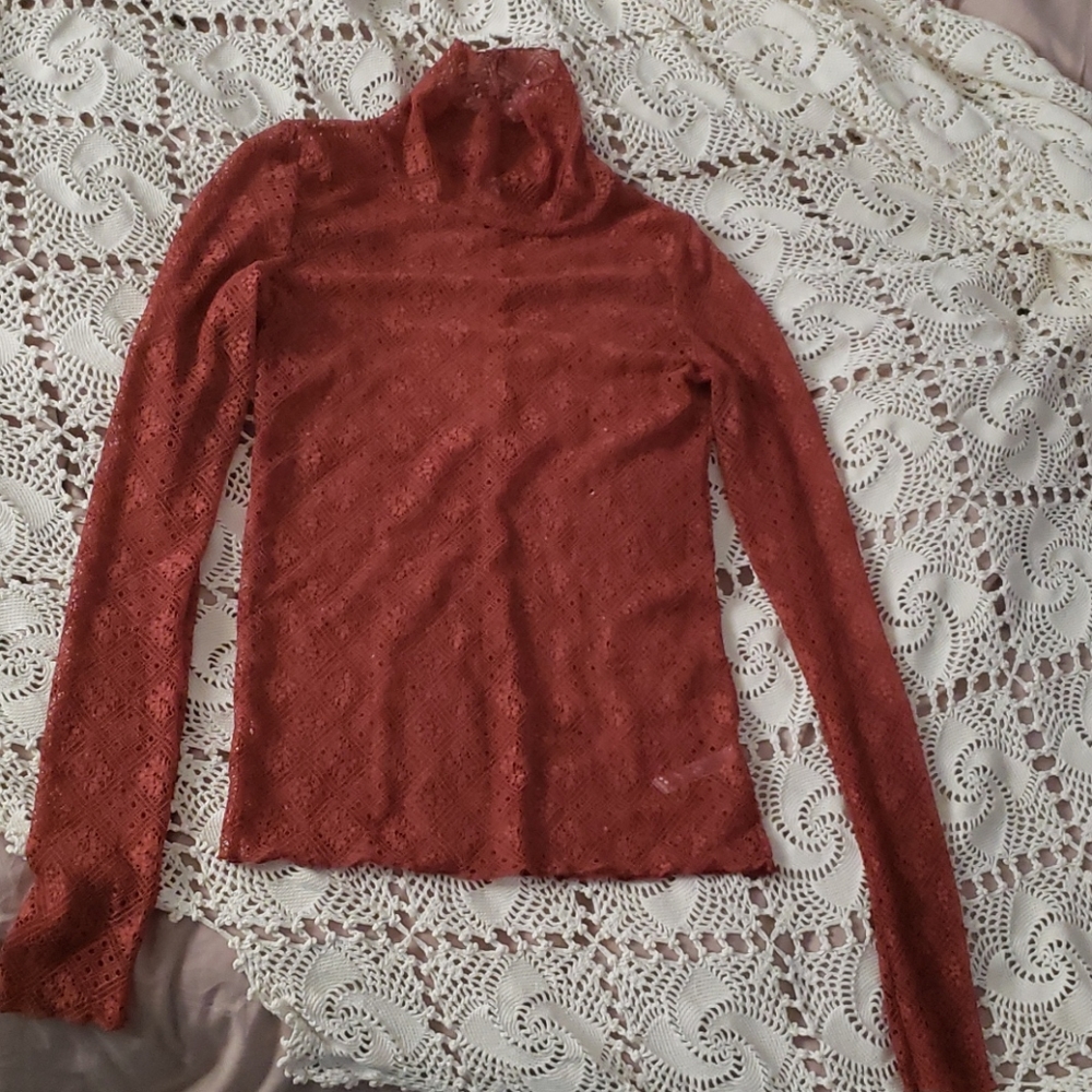 [DIR. SALE: FREE SHIPPING] - NWOT - Free People -- Long-Sleeve Lace Turtleneck